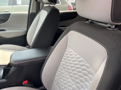 Used 2019 Chevrolet Equinox 4d SUV FWD LT w/1LT at Suburban Ford of Sterling Heights near Sterling Heights, MI