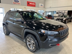 Used 2020  Jeep Cherokee Trailhawk 4x4 at Maxx Loans near St&period; Adrian&comma; MI