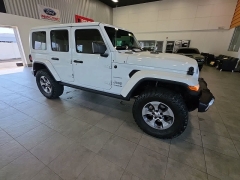 Used 2019  Jeep Wrangler Unlimited Sahara 4x4 at Maxx Loans near St&period; Adrian&comma; MI