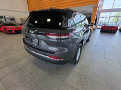 Used 2023  Jeep Grand Cherokee Laredo 4x4 at Maxx Loans near St&period; Adrian&comma; MI