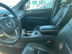 Used 2017 Jeep Grand Cherokee Limited 4x4 at Suburban Ford of Sterling Heights near Sterling Heights, MI