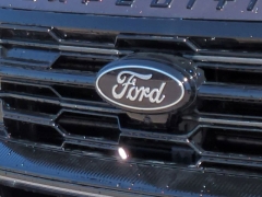 New 2025 Ford Expedition Platinum 4x4 at Suburban Ford of Sterling Heights near Sterling Heights, MI