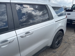 Used 2022  Kia Carnival LX Seat Package FWD at Maxx Loans near St&period; Adrian&comma; MI