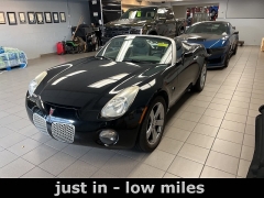 Used 2007 Pontiac Solstice 2dr Convertible at Maxx Loans near St. Adrian, MI