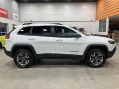Used 2020  Jeep Cherokee Trailhawk 4x4 at Maxx Loans near St&period; Adrian&comma; MI