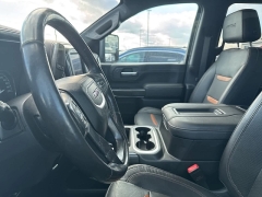 Used 2021  GMC Sierra 2500HD 4WD Crew Cab 172" AT4 at Maxx Loans near St&period; Adrian&comma; MI