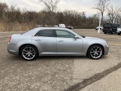 Used 2016 Chrysler 300C 4d Sedan V6 at Maxx Loans near ,