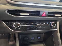 Used 2022  Hyundai Sonata SE 2&period;5L &ast;Ltd Avail&ast; at Maxx Loans near St&period; Adrian&comma; MI