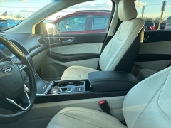 Used 2020  Ford Edge 4d SUV AWD Titanium at Maxx Loans near St&period; Adrian&comma; MI