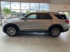 Used 2022 Ford Explorer Limited 4WD at Maxx Loans near ,