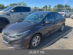 Used 2017  Chevrolet Cruze 4d Sedan LT Auto at Maxx Loans near St&period; Adrian&comma; MI