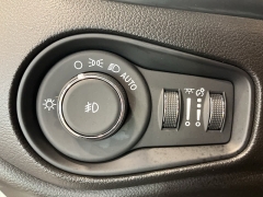 Used 2020  Jeep Renegade Latitude 4x4 at Maxx Loans near St. Adrian, MI