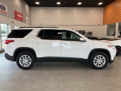 Used 2021 Chevrolet Traverse AWD 4dr LT Cloth w/1LT at Maxx Loans near St. Adrian, MI