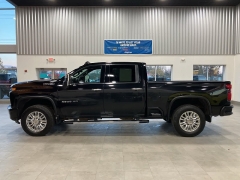 Used 2022  Chevrolet Silverado 2500HD 4WD Crew Cab High Country at Maxx Loans near St&period; Adrian&comma; MI