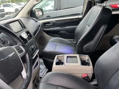 Used 2013  Chrysler Town & Country 4d Wagon Touring at Maxx Loans near St&period; Adrian&comma; MI