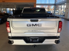 Used 2022  GMC Sierra 1500 4WD Crew Cab Elevation at Maxx Loans near St. Adrian, MI