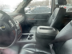 Used 2010  Chevrolet Suburban 1500 SUV 4WD LT at Maxx Loans near St&period; Adrian&comma; MI