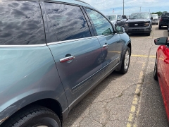 Used 2009  Chevrolet Traverse FWD 4dr LT w&sol;1LT at Maxx Loans near St&period; Adrian&comma; MI