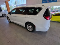 Used 2024  Chrysler Pacifica Touring L FWD at Maxx Loans near St&period; Adrian&comma; MI