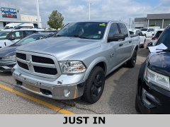 Used 2016 Ram 1500 4WD Crew Cab 140.5" Outdoorsman at Maxx Loans near St. Adrian, MI