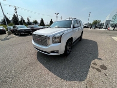 Used 2017 GMC Yukon 4d SUV 4WD Denali at Suburban Ford of Sterling Heights near Sterling Heights, MI