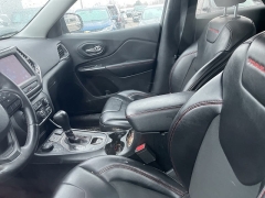 Used 2019  Jeep Cherokee Trailhawk 4x4 at Maxx Loans near St&period; Adrian&comma; MI