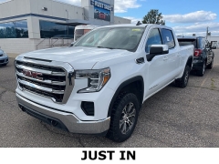 Used 2020 GMC Sierra 1500 4WD Crew Cab SLE at Suburban Ford of Sterling Heights near Sterling Heights, MI