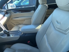 Used 2017 Cadillac XT5 4d SUV AWD Luxury at Suburban Ford of Sterling Heights near Sterling Heights, MI