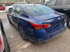 Used 2024  Nissan Altima 2&period;5 SR Sedan at Maxx Loans near St&period; Adrian&comma; MI
