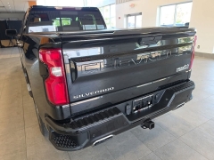 Used 2019  Chevrolet Silverado 1500 4WD Crew Cab 157" High Country at Maxx Loans near St&period; Adrian&comma; MI