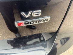 Used 2018 Volkswagen Atlas 3.6L V6 SEL Premium 4MOTION at Suburban Ford of Sterling Heights near Sterling Heights, MI