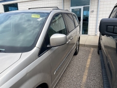 Used 2013 Chrysler Town & Country 4d Wagon Touring at Maxx Loans near St. Adrian, MI