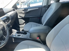Used 2022 Ford Escape SE FWD at Suburban Ford of Sterling Heights near Sterling Heights, MI
