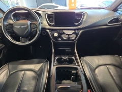 Used 2021  Chrysler Pacifica Limited AWD at Maxx Loans near St&period; Adrian&comma; MI