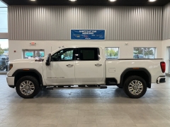 Used 2020  GMC Sierra 3500HD 4WD Crew Cab Denali at Maxx Loans near St. Adrian, MI