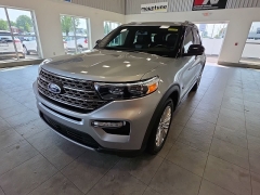Used 2024  Ford Explorer King Ranch 4WD at Maxx Loans near St&period; Adrian&comma; MI