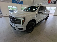 Used 2025  Ford F-150 LARIAT 4WD SuperCrew Box at Maxx Loans near St&period; Adrian&comma; MI