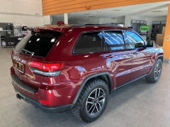 Used 2020  Jeep Grand Cherokee 4d SUV 4WD Trailhawk V8 at Maxx Loans near St. Adrian, MI