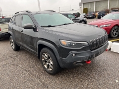 Used 2019  Jeep Cherokee Trailhawk 4x4 at Maxx Loans near St&period; Adrian&comma; MI