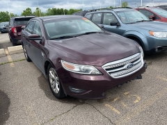 Used 2011 Ford Taurus 4d Sedan SEL at Maxx Loans near ,