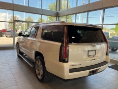 Used 2015 Cadillac Escalade ESV 4d SUV 4WD Premium at Maxx Loans near ,