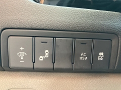 Used 2018 Kia Sedona SX FWD at Suburban Ford of Sterling Heights near Sterling Heights, MI