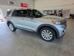 Used 2024  Ford Explorer King Ranch 4WD at Maxx Loans near St&period; Adrian&comma; MI