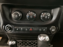 Used 2016  Jeep Wrangler Unlimited 4WD 4dr Sahara at Maxx Loans near St. Adrian, MI