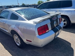 Used 2006  Ford Mustang 2dr Cpe at Maxx Loans near St&period; Adrian&comma; MI