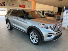 Used 2022 Ford Explorer Platinum 4WD at Suburban Ford of Sterling Heights near Sterling Heights, MI