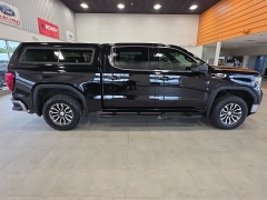 Used 2019  GMC Sierra 1500 4WD Crew Cab 147" SLE at Maxx Loans near St&period; Adrian&comma; MI