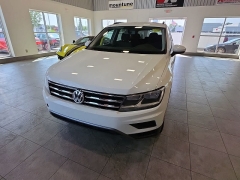 Used 2019  Volkswagen Tiguan 4d SUV S 4Motion at Maxx Loans near St&period; Adrian&comma; MI
