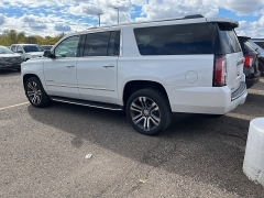 Used 2017 GMC Yukon XL 4d SUV 4WD Denali at Maxx Loans near St. Adrian, MI