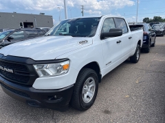 Used 2022 Ram 1500 4WD Tradesman Crew Cab 6'4" Box at Suburban Ford of Sterling Heights near Sterling Heights, MI